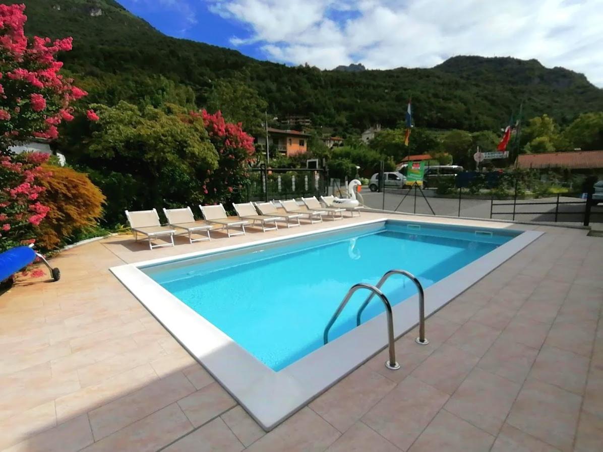 Villaggio Turistico Il Lago Dorato Carlazzo Экстерьер фото