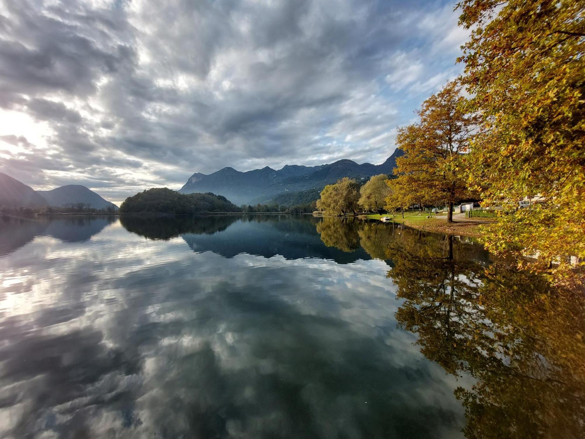 Villaggio Turistico Il Lago Dorato Carlazzo Экстерьер фото