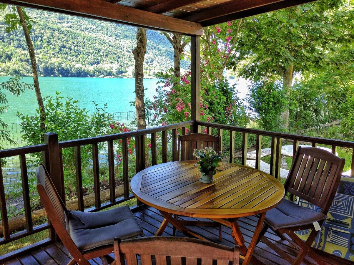 Villaggio Turistico Il Lago Dorato Carlazzo Экстерьер фото