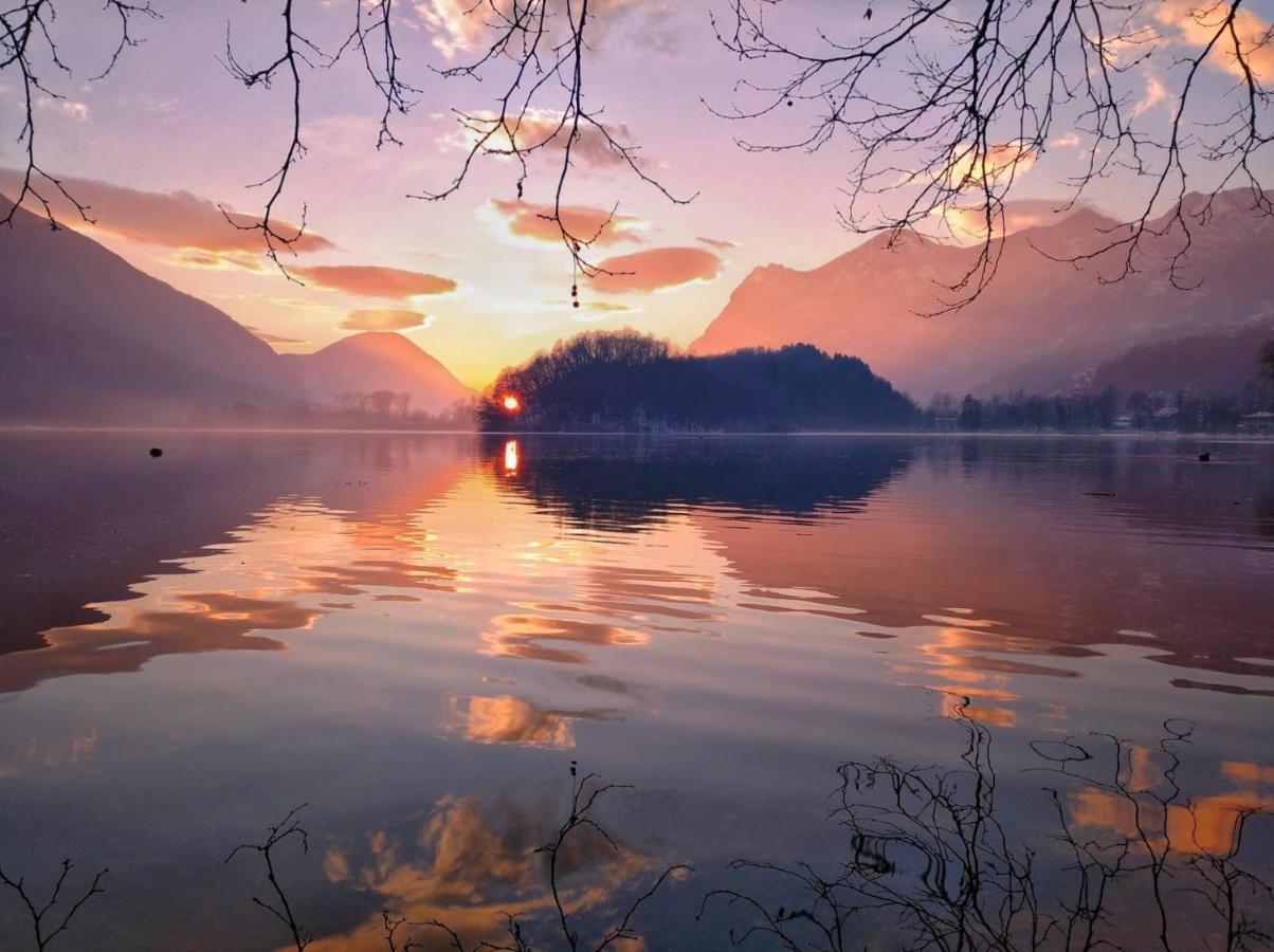 Villaggio Turistico Il Lago Dorato Carlazzo Экстерьер фото